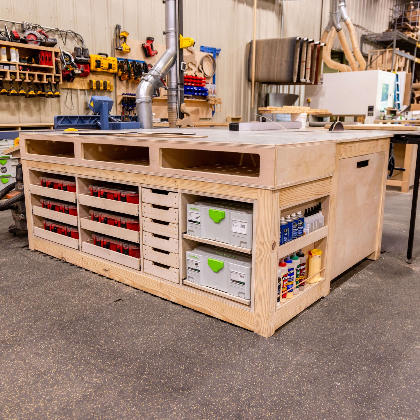 John Malecki - Table Saw Outfeed Table & Workbench Plan