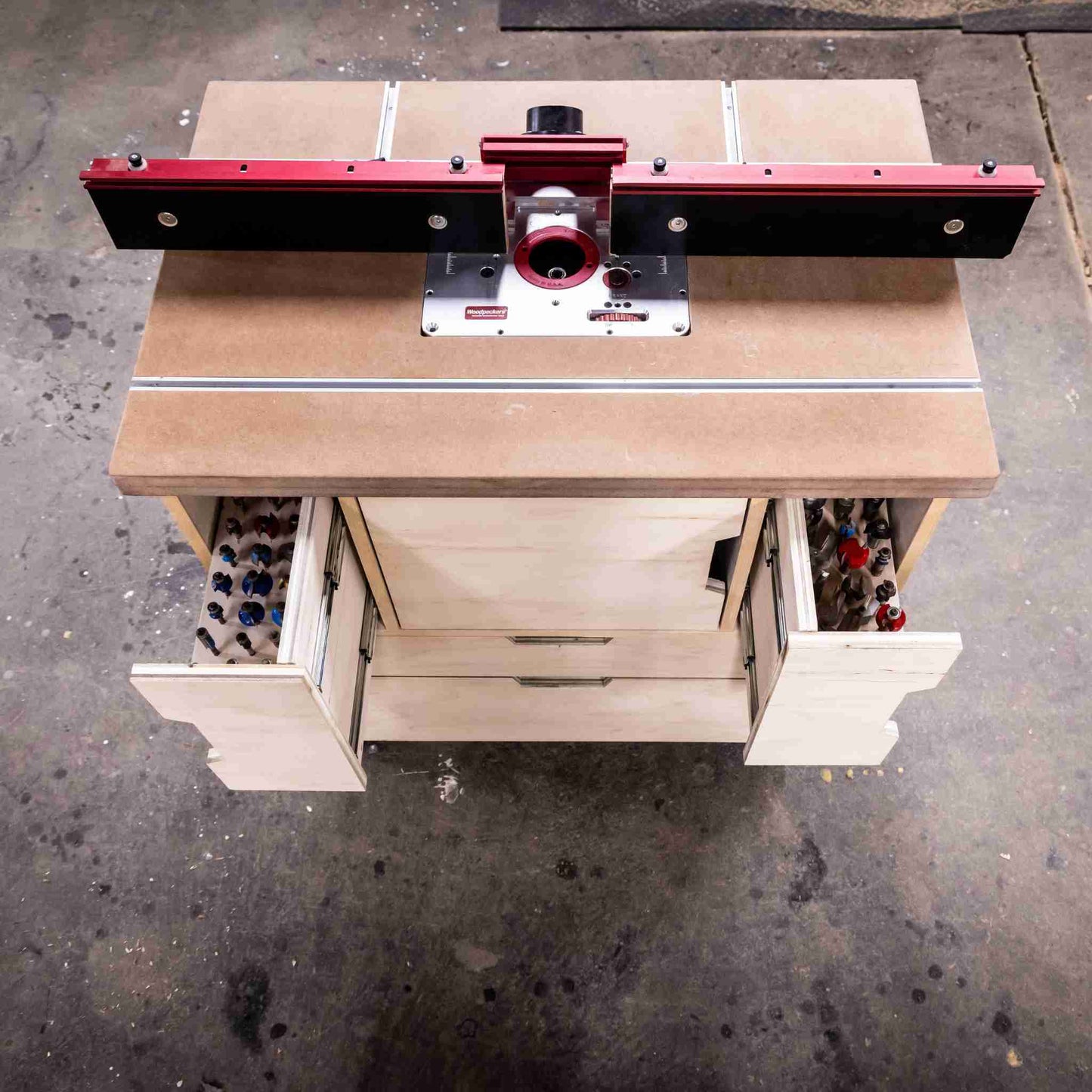 John Malecki - Basic Woodworking Router Table